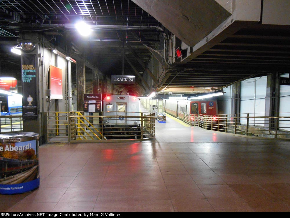 metro-north-platform-in-grand-central
